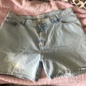 Vintage Ladies Calvin Klein denim shorts size 16